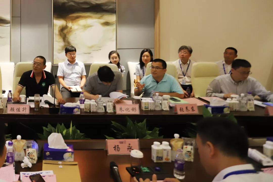 河南首家！花花牛乳業(yè)集團(tuán)通過優(yōu)質(zhì)乳工程驗(yàn)收