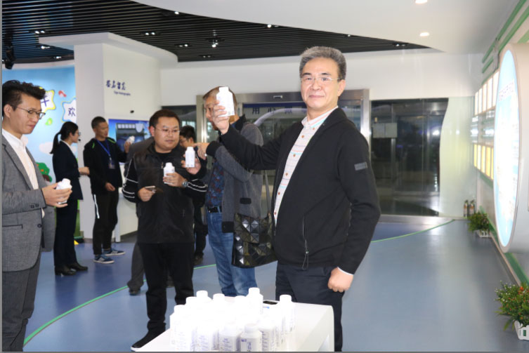 商界領(lǐng)袖俱樂部精英參訪花花牛！