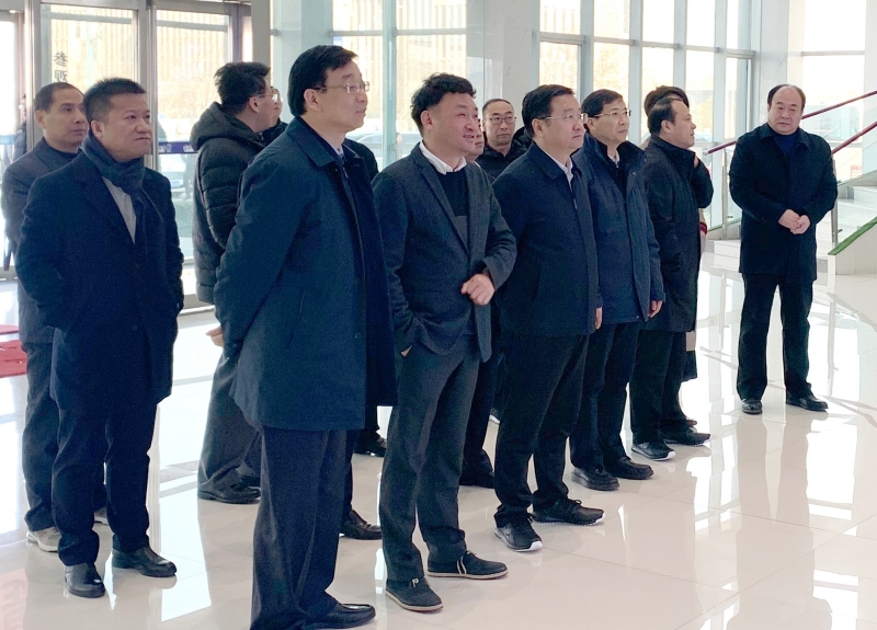 鄭州市委副書記、市長王新偉蒞臨花花牛乳業(yè)集團(tuán)調(diào)研